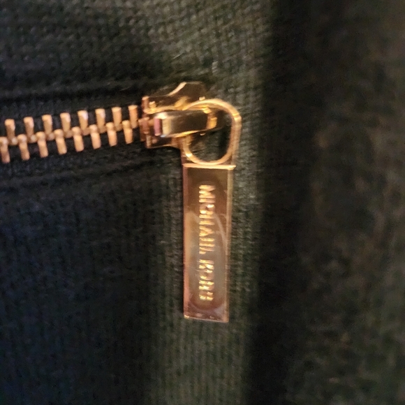 Michael Michael Kors Women's Green Turtleneck Sweater with Gold Accents Size M - Picture 2 of 6